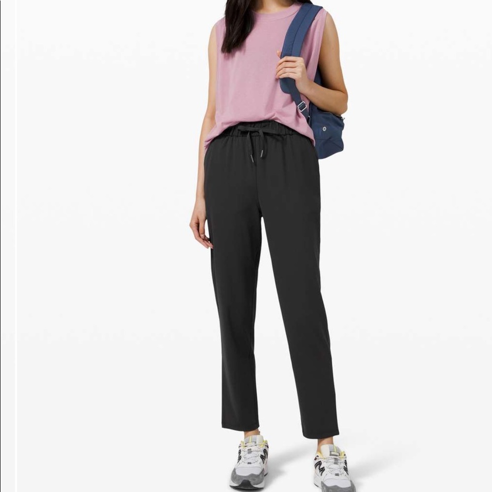 NWT Lululemon keep moving 7/8 pant